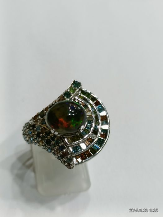 Vind inel din aur 18kt cu diamante 2,02ct și opal