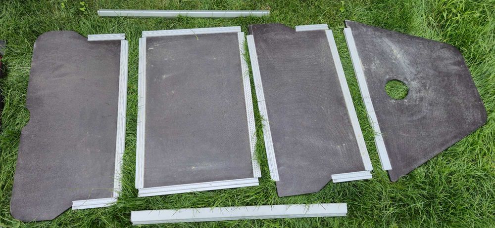 Vand barca gonflabila Kolibri KM-300D cu chila (gri deschis/podina placi tego + aluminiu) - utilizata