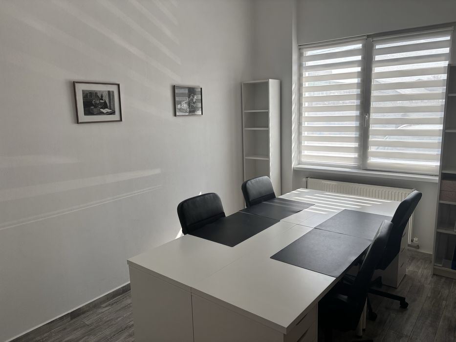 Inchiriez Birou 70 m2 in Roman / Cabinet /Sediu firma