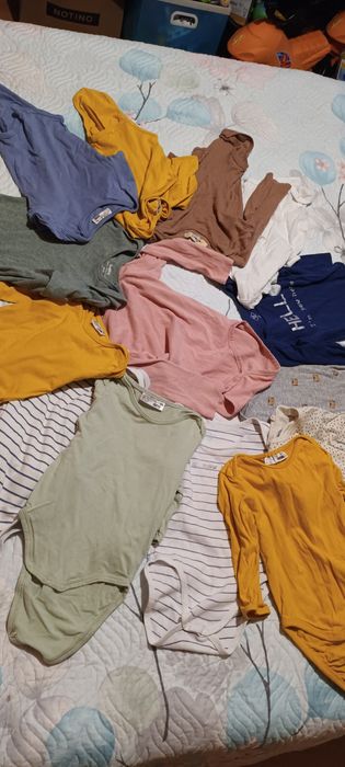 Lot 15 body cu capse marime 86-92