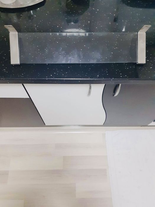 Vand polita sticla pentru baie!