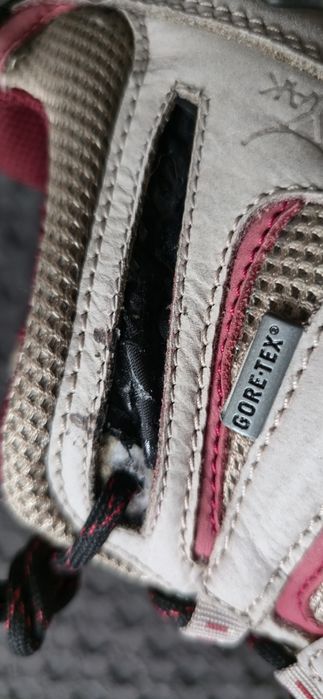 Vand pantofi sport de munte Ecco Goretex marimea 41
