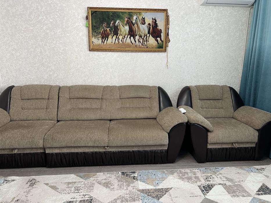 Продам диван и кресло 40000