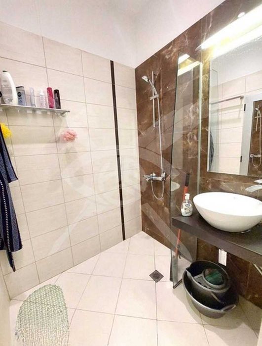 Дава се под наем Тристаен апартамент в София, Център - 80 кв.м за 850 € - Снимка #6