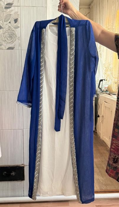 Продам платье новые один раз одевала