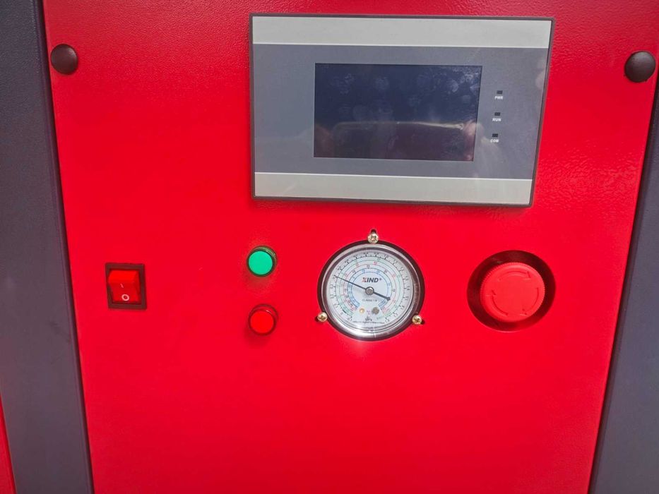 Винтов компресор с променлива честота и изсушител