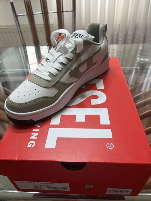 Snikers mărimea 44, originali