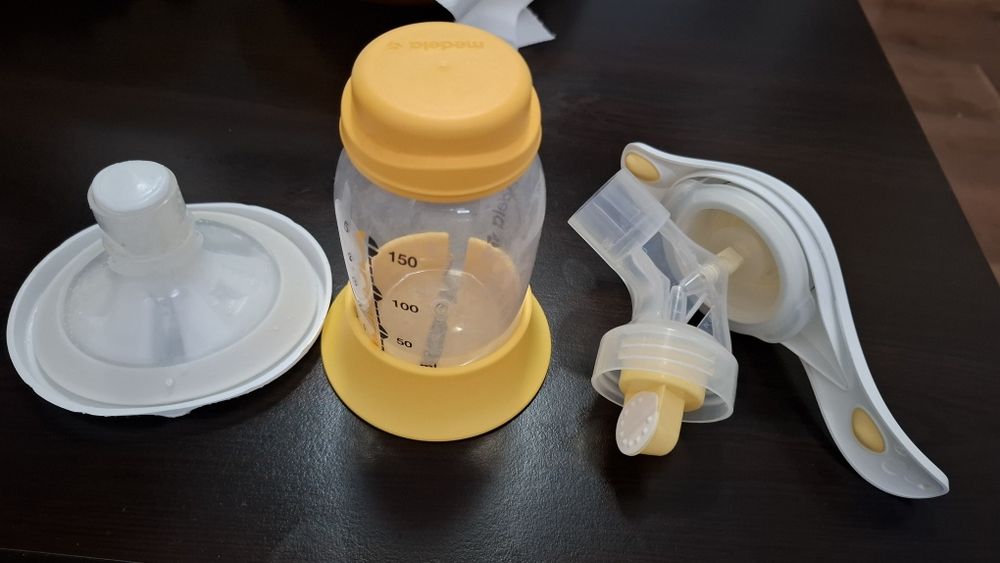 Medela Ръчна помпа за кърма