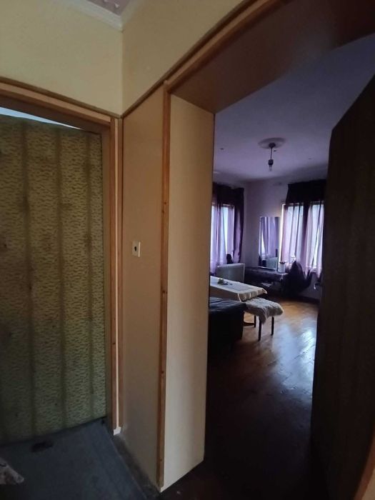 Продава къща с двор в Троянския Балкан