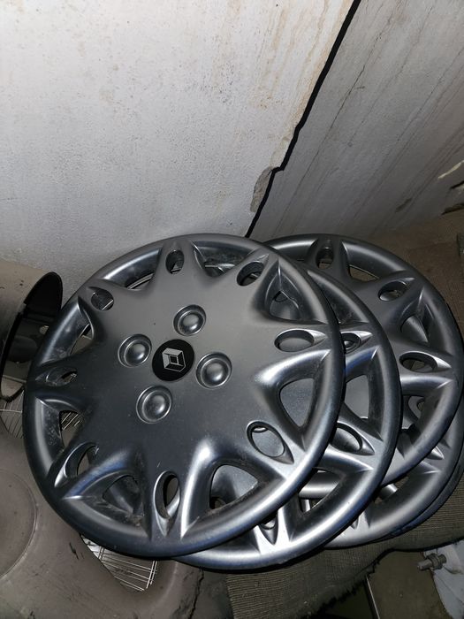 Продаются колпаки R13 в хорошем состоянии!