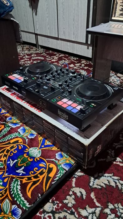 Dj kontroller hercules impulse  500