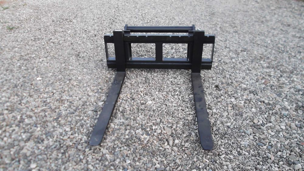 furci Manitou, furci paleti Manitou, o piesa