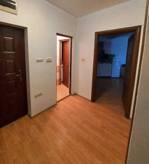 Дава се под наем Тристаен апартамент в Велико Търново, Бузлуджа - 100 кв.м за 382.5 € - Снимка #2