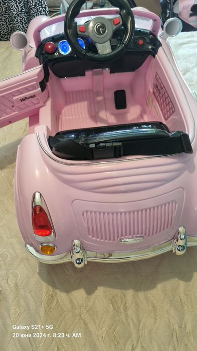 Акумулаторна кола KikkaBoo Sugar Dream - Розова