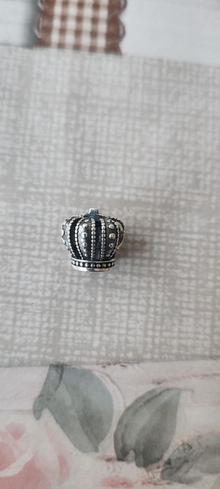 Сребърна гривна Pandora -"Moments Любов", 20 см. + талисмани