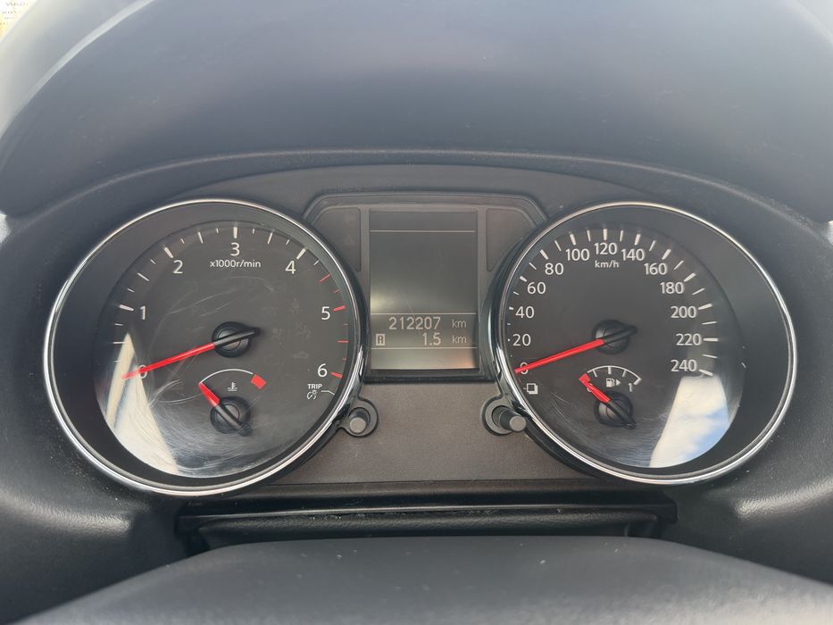 Nissan Qashqai 1.6 DCI 130CP 4x4 Pano Camere 360’