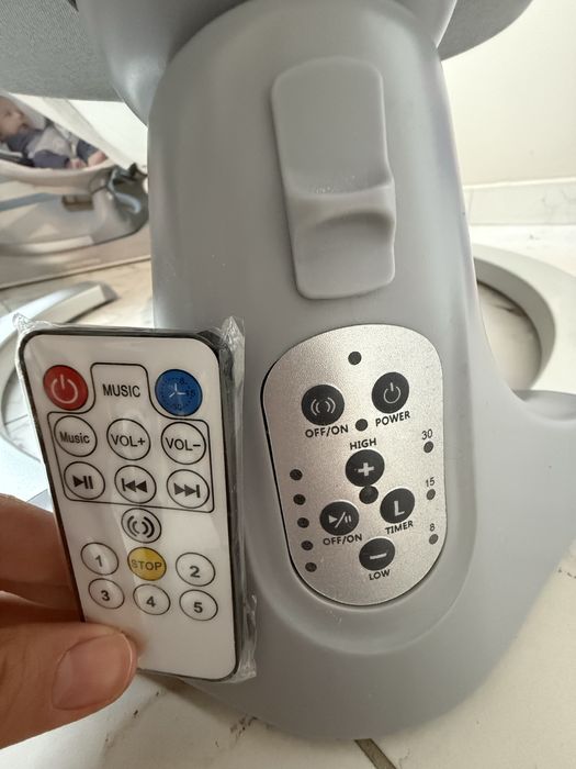 Електрическа люлка Ari розов- Мони