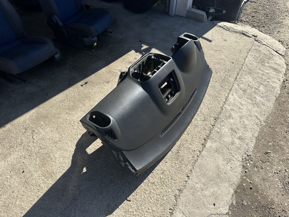 Табло със десен airbag за VW Golf Plus