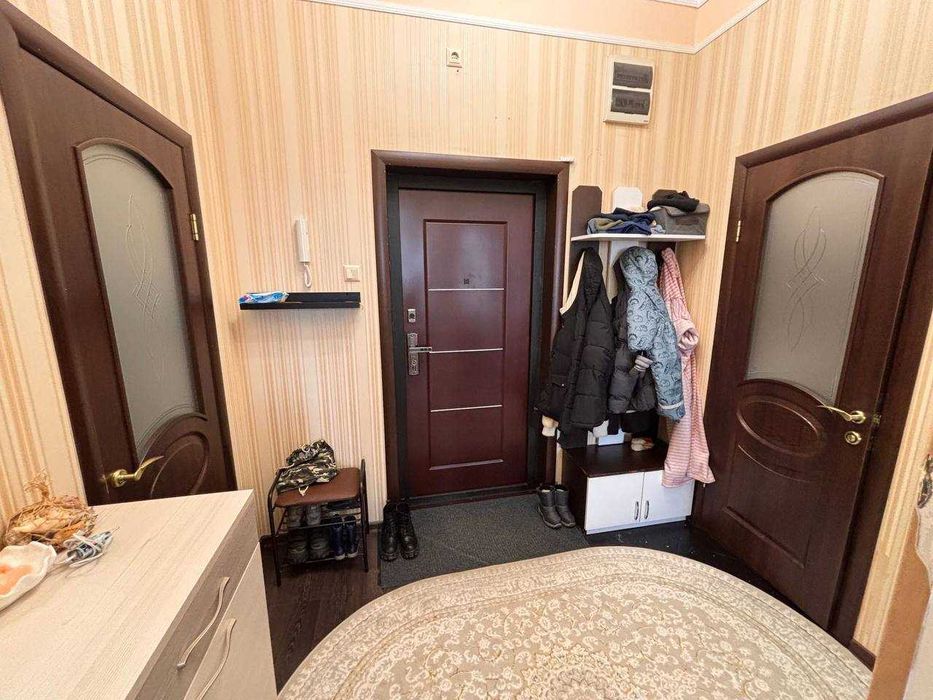 Продам 1 ком 7 мкр