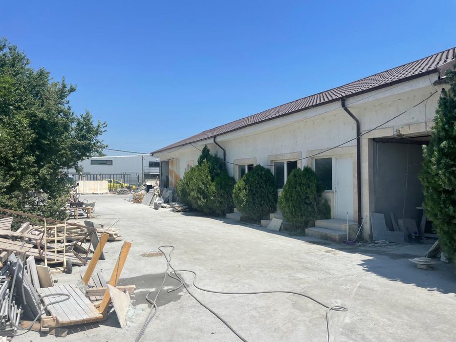 Vând Hală cu teren de 900 mp pe Str. Taberei in Navodari