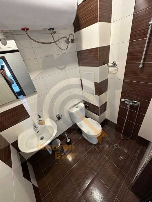 Продава се Тристаен апартамент в София, Витоша - 83 кв.м за 2431 €/кв.м - Снимка #6