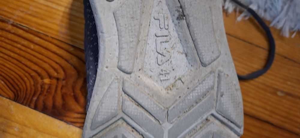 Маратонки Fila 41