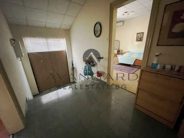 Продава се Къща в Пловдив, Център - 261 кв.м за 1610 €/кв.м - Снимка #6