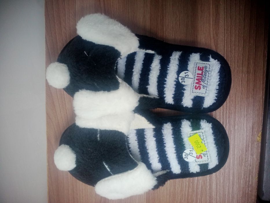 Продам туфли школьные