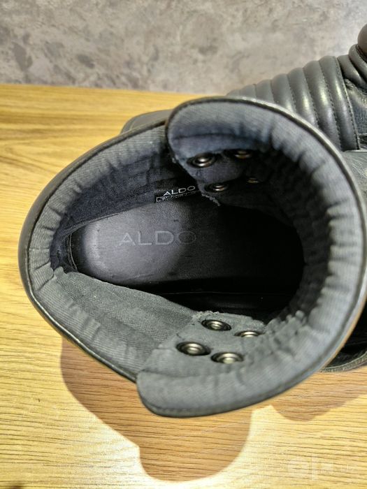 Оригинальные кожаные кроссовки ALDO