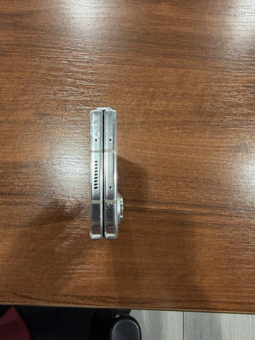 Смартфон Samsung Galaxy Z Fold5 бежевый