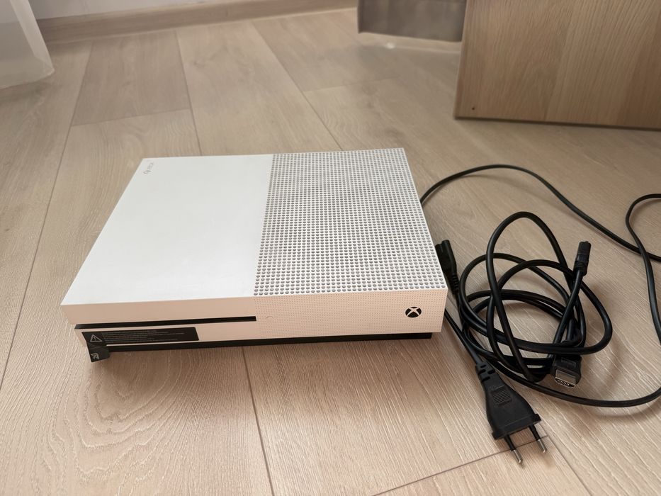 Xbox one S  1 TB