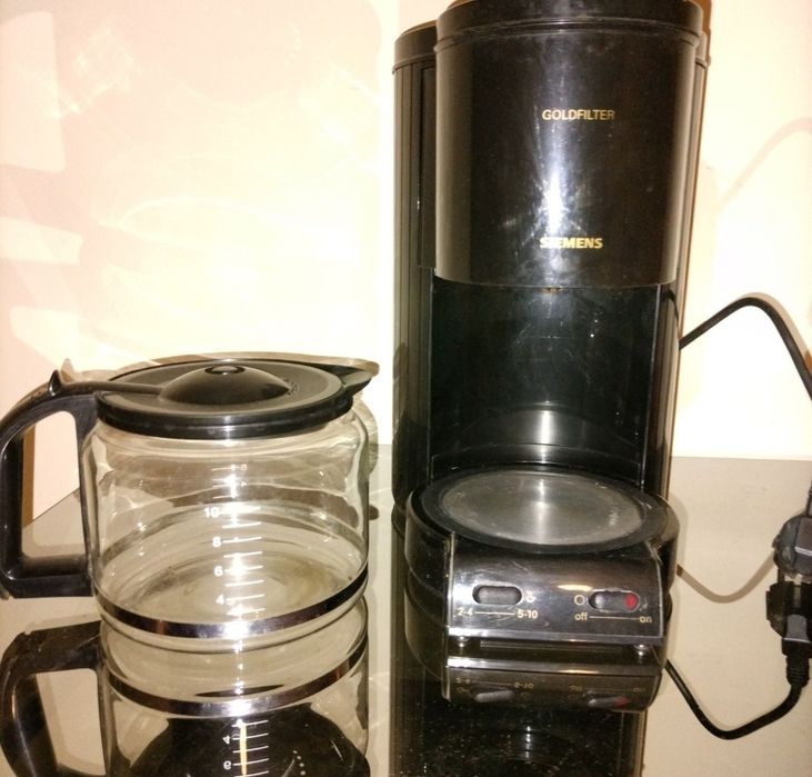 Прахосмукачка, кафе машина, руска парна ютия.