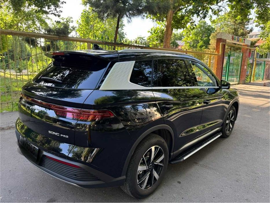 Продаётся  BYD SONG PRO DM-i  71KM Flagship