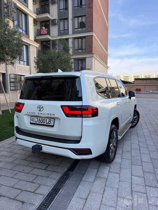 Toyota land cruiser300