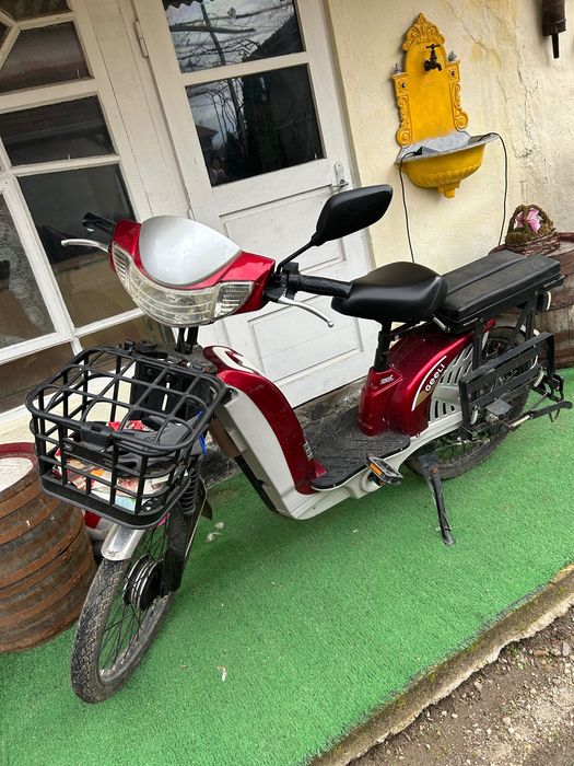 Bicicletă electrică