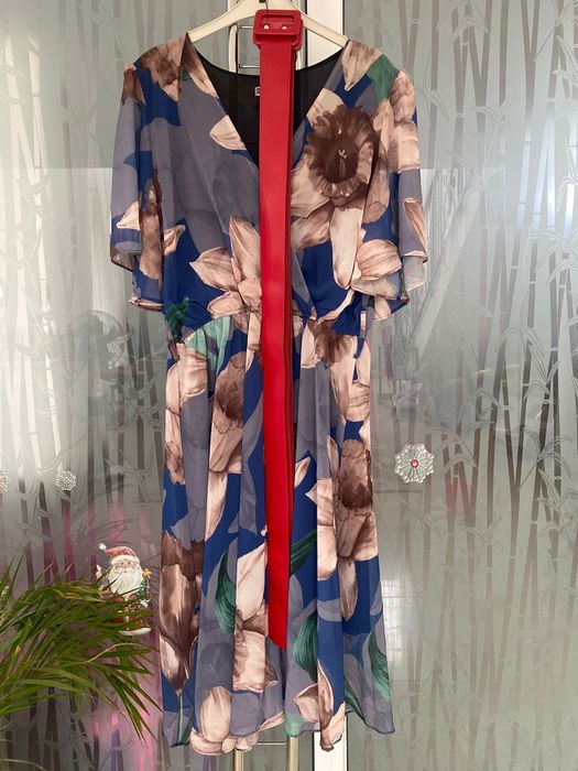 Rochii elegante marimi 44 46 48 50 din voal  130 lei