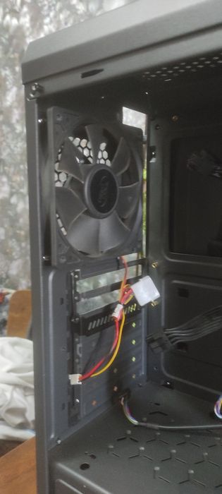 Кейс с подсветкой и блоком питания.