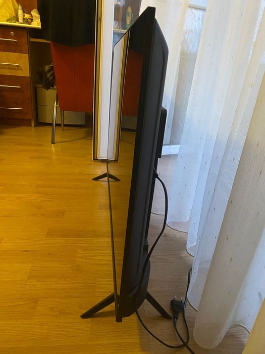 Samsung Crystal UHD 4K  AU7000