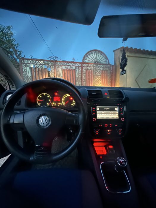 De vanzare golf 5 1.9 tdi