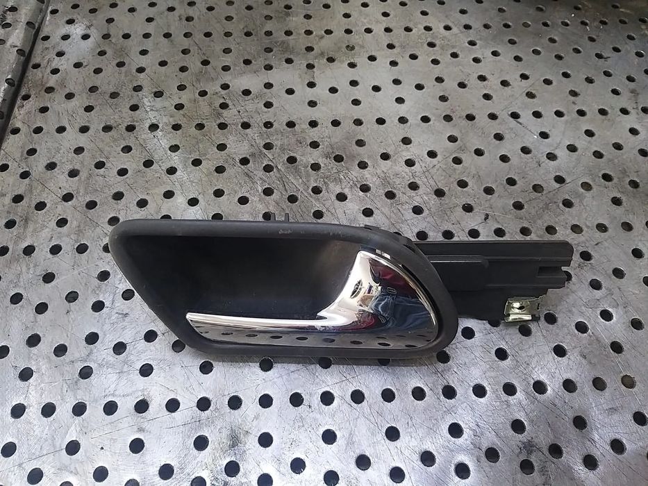 Maner interior usa dreapta fata vw golf 5 1k 1k1837114