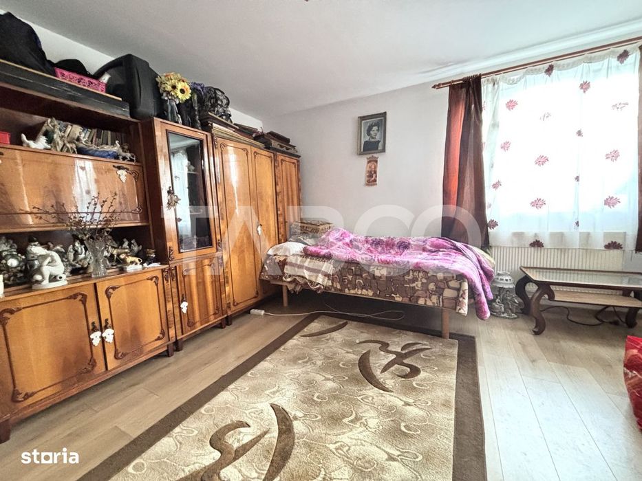 Casa individuala de vanzare cu teren de 929 mp front de 44 ml Someseni