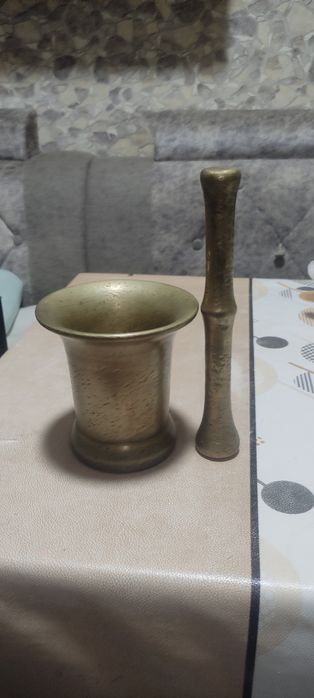 Продам старинную,бронзовую,антиквариатную Ступа ,из поместия Раманова