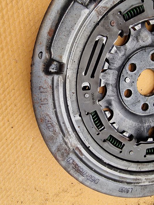 Ambreiaj volanta automata 1.0 SFJB Ford fiesta mk7