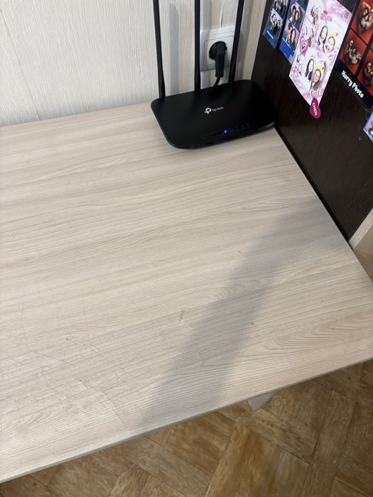 Стол zeta в светлом цвете