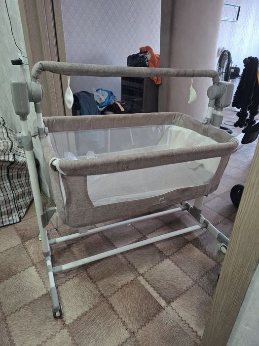 Продам детскую кроватку