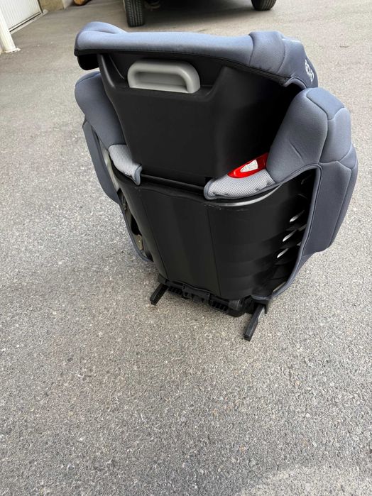 Продавам детско столче за кола Recaro Monza Nova