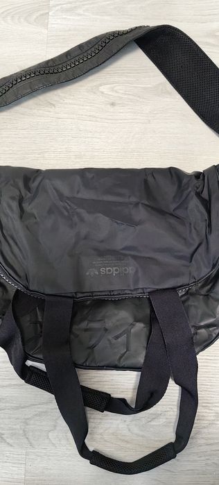 Дамска оригинална чанта Adidas