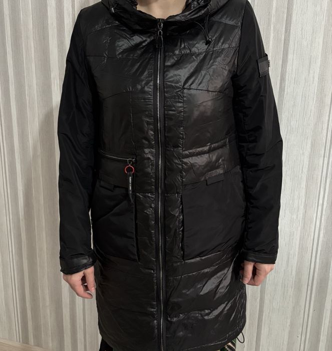 Продам куртку на весну