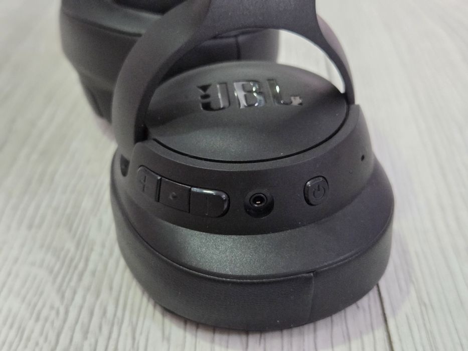 ГАРАНЦИЯ JBL слушалки Wireless Over-ear  Tune 710BT, Bluetooth, Батерия 50H, Pure Bass Sound, Микрофон джбл  slushalki