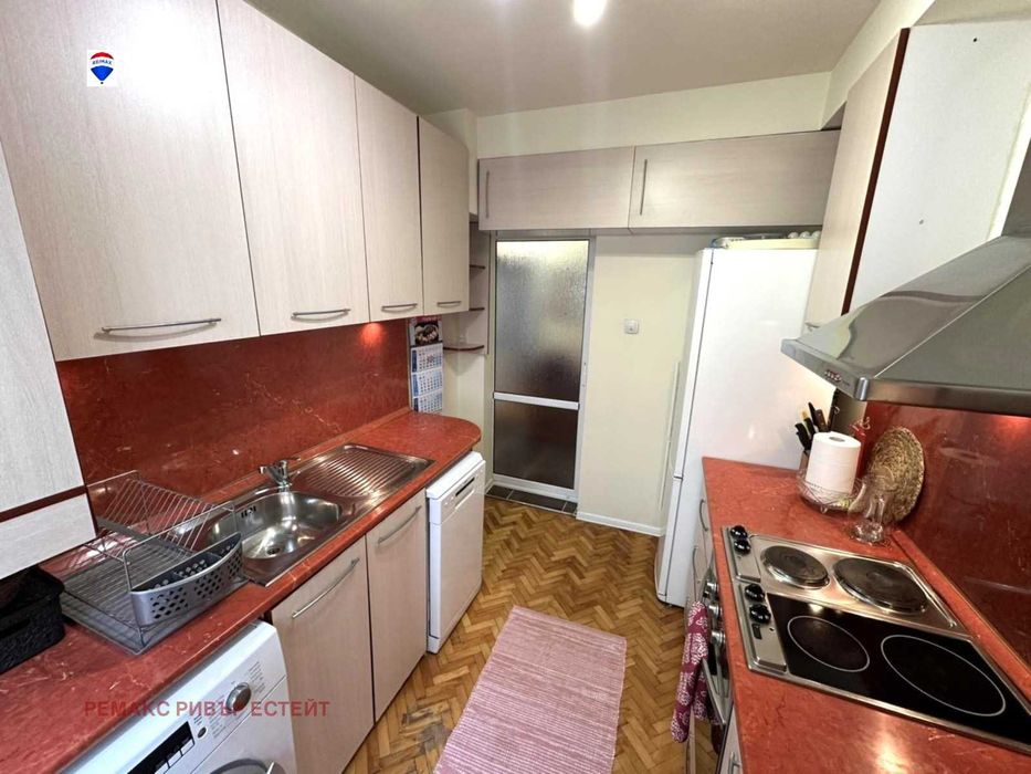 Продава се Тристаен апартамент в Русе, Здравец Изток - 71 кв.м за 1035 €/кв.м - Снимка #10